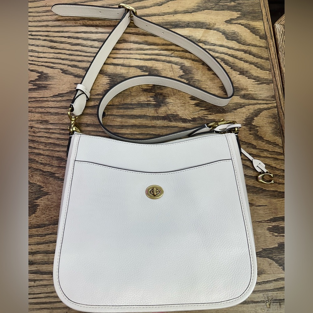 Chaise Crossbody